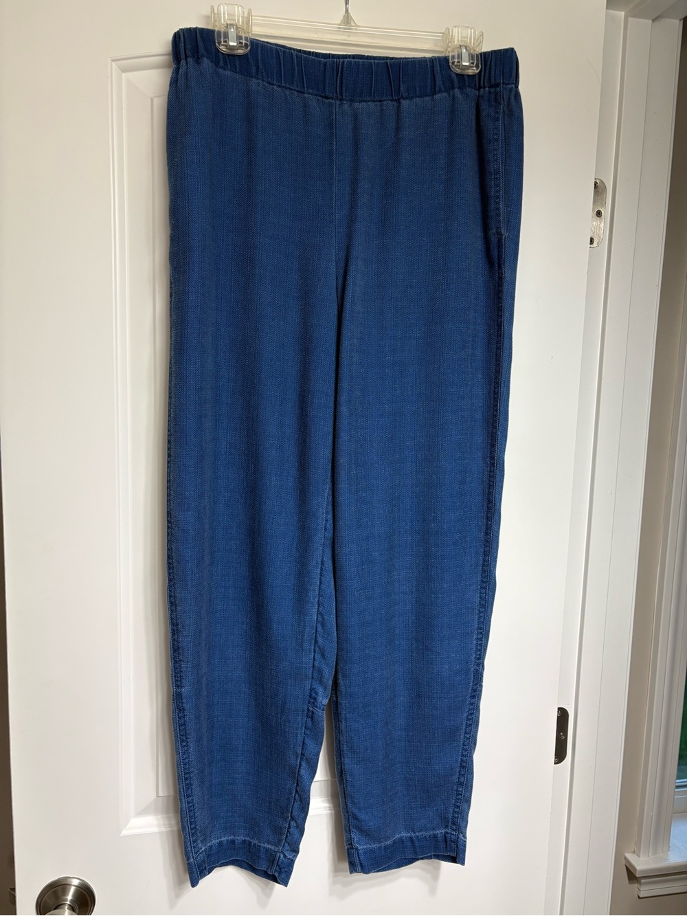 J Jill Blue Elastic Waist Lightweight Pants. Denim.